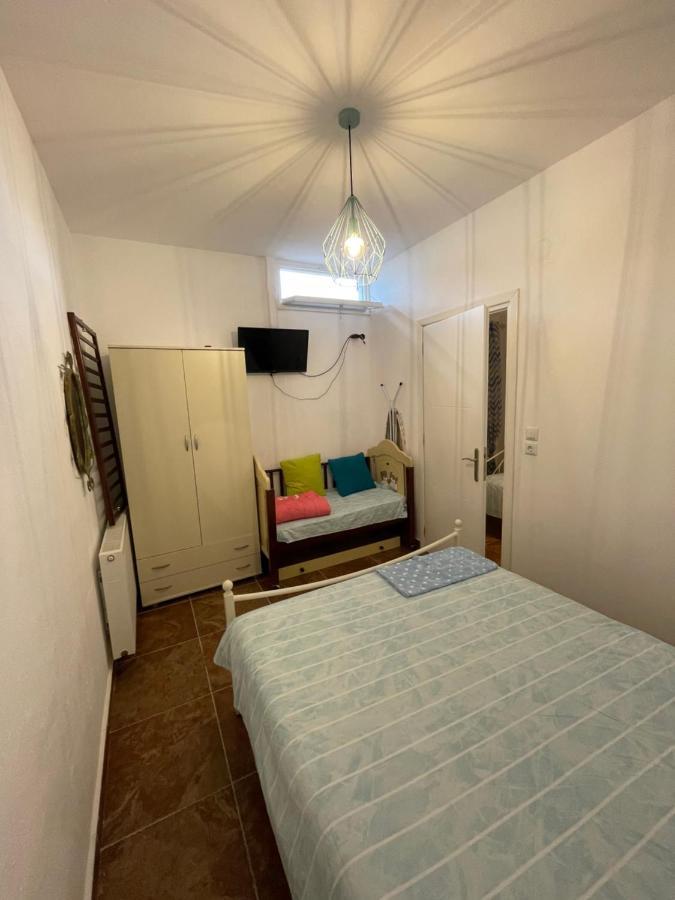 Maria Apartments Nea Karvali Buitenkant foto