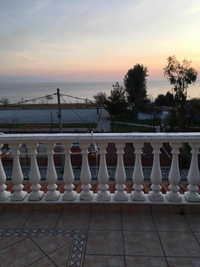 Maria Apartments Nea Karvali Buitenkant foto
