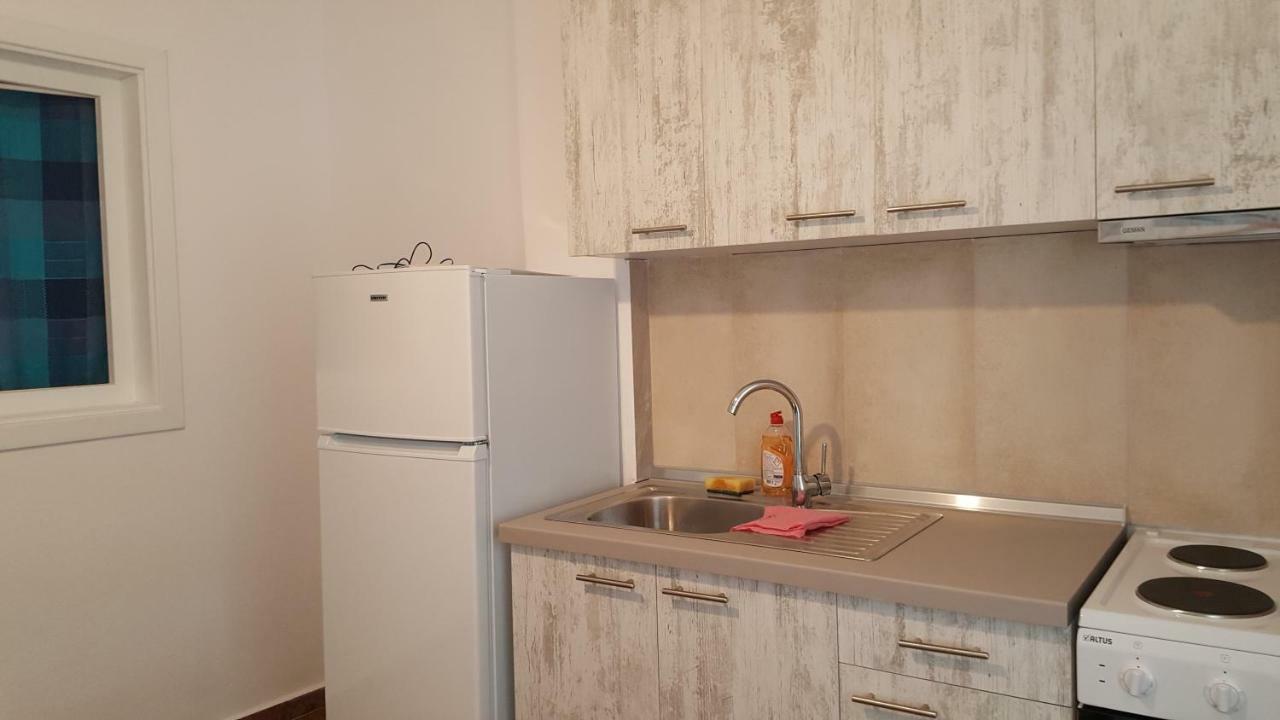 Maria Apartments Nea Karvali Buitenkant foto