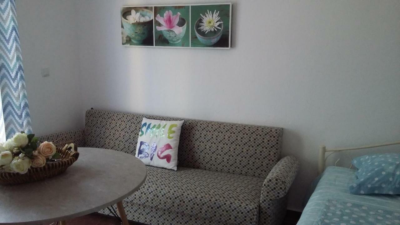Maria Apartments Nea Karvali Buitenkant foto