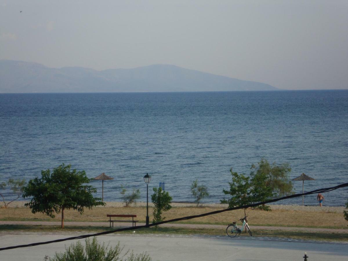 Maria Apartments Nea Karvali Buitenkant foto