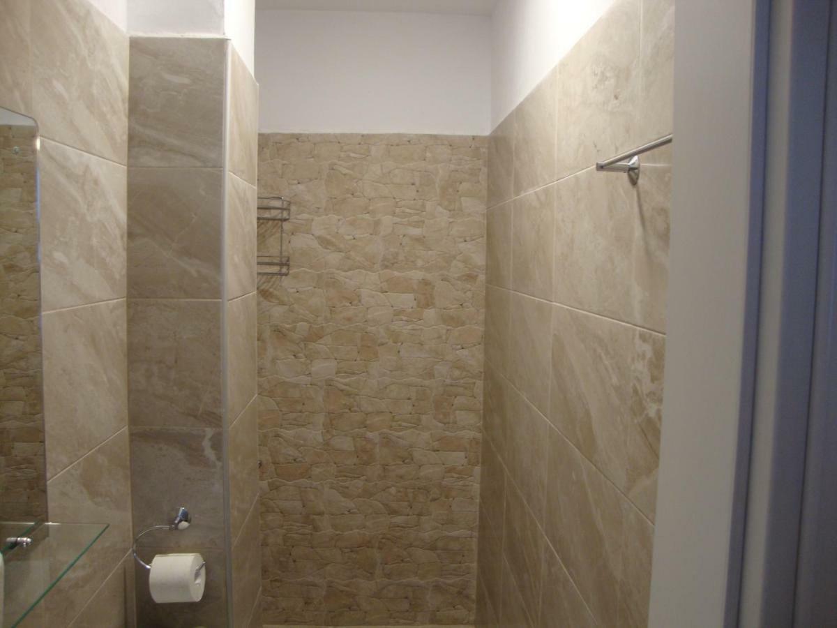 Maria Apartments Nea Karvali Buitenkant foto