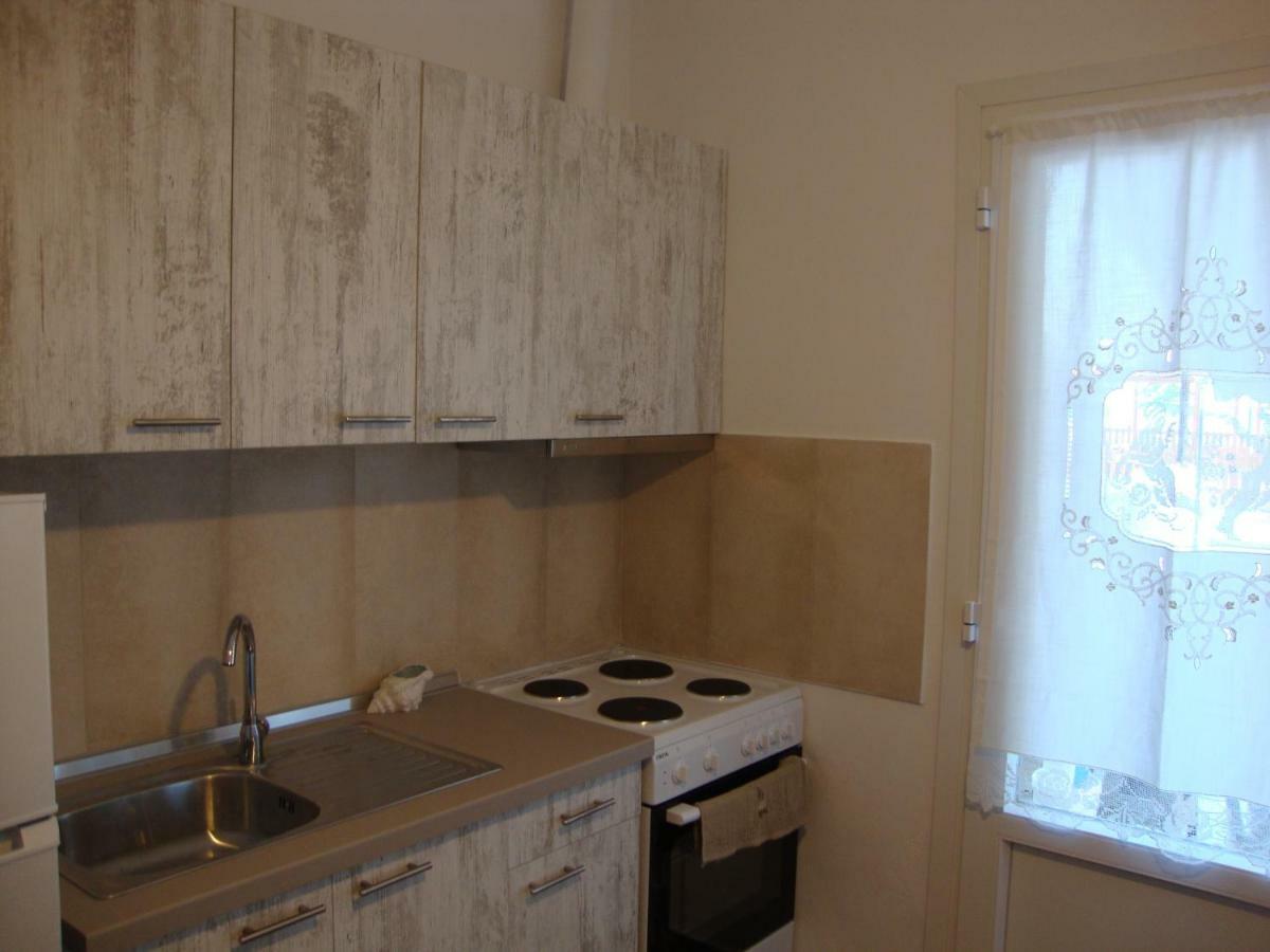 Maria Apartments Nea Karvali Buitenkant foto