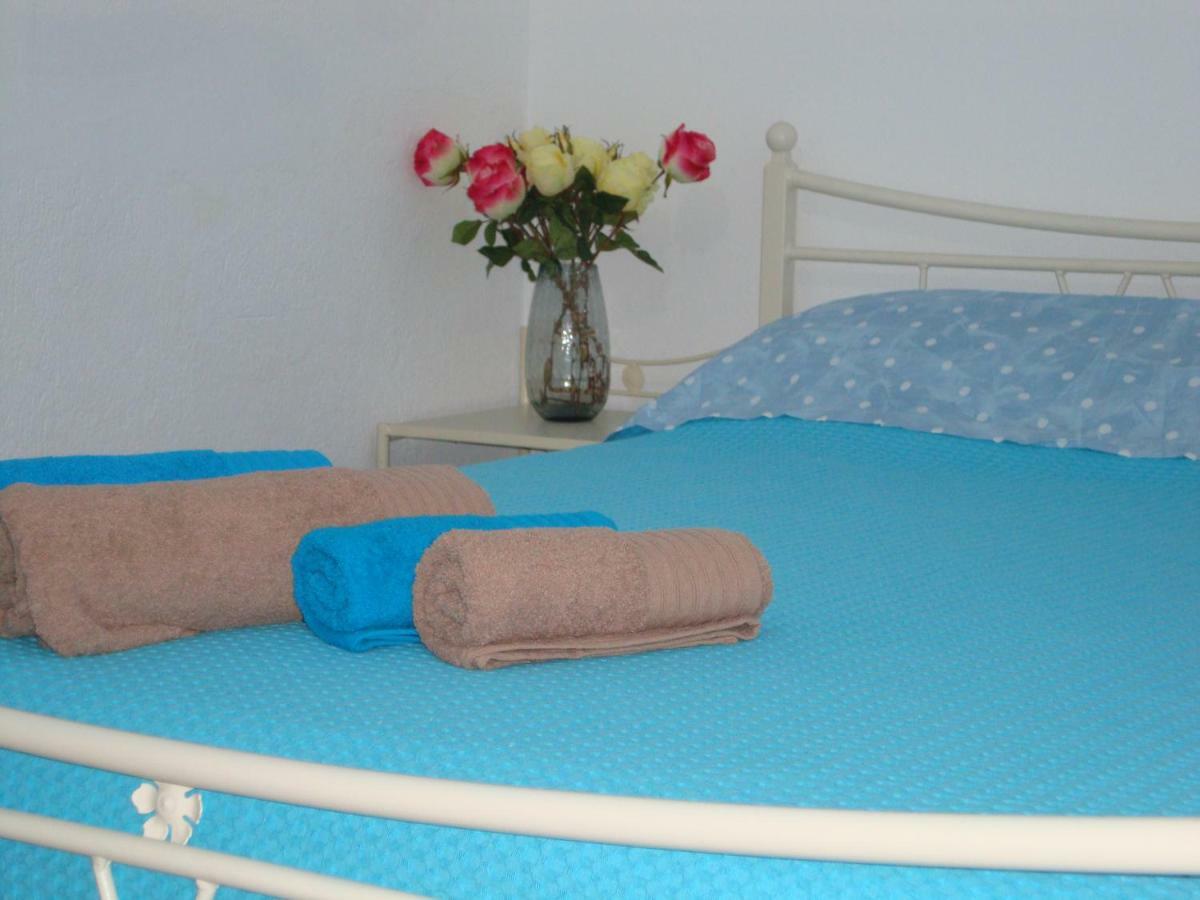 Maria Apartments Nea Karvali Buitenkant foto