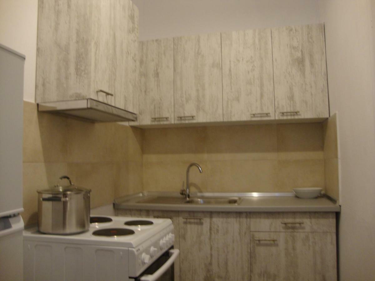 Maria Apartments Nea Karvali Buitenkant foto